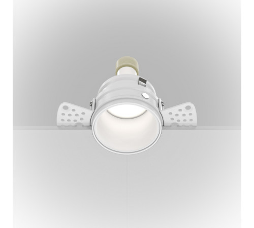 Встраиваемый светильник Maytoni Downlight Reif DL048-01W Белый