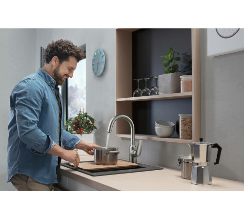 Смеситель для кухни Hansgrohe Focus M421-H220 71802000 Хром