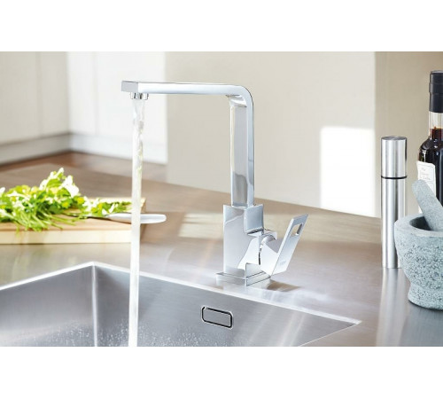 Смеситель для кухни Grohe Eurocube 31255000 Хром