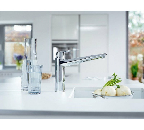 Смеситель для кухни Grohe Eurodisc Cosmopolitan 33770002 Хром